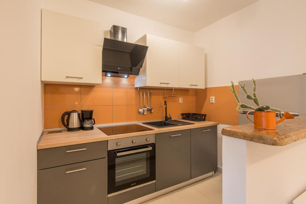 Piccola Pineta Apartment Pula Luaran gambar