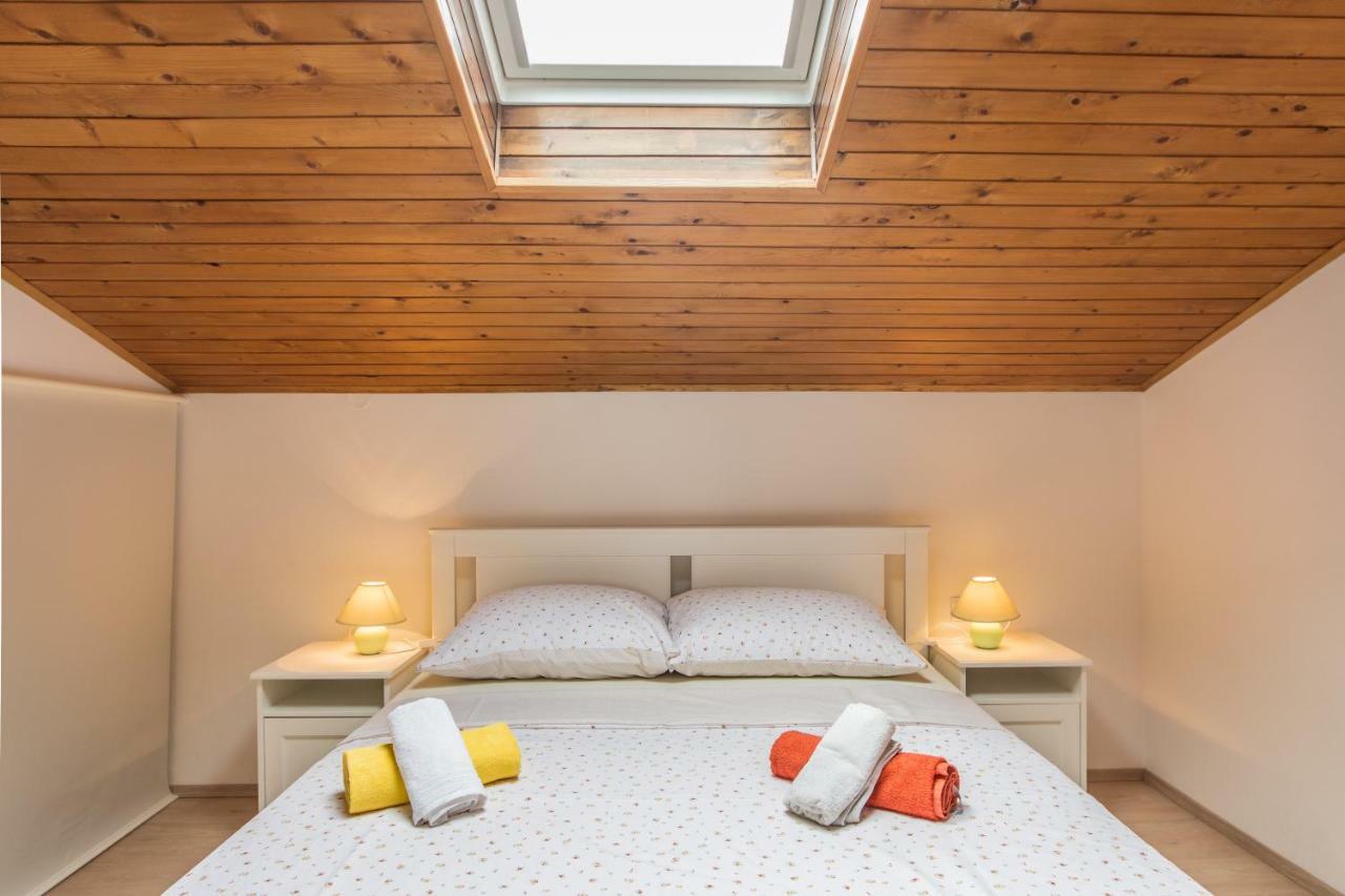 Piccola Pineta Apartment Pula Luaran gambar