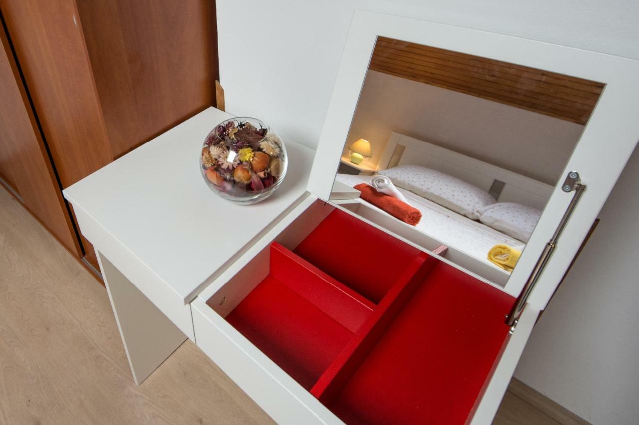 Piccola Pineta Apartment Pula Luaran gambar